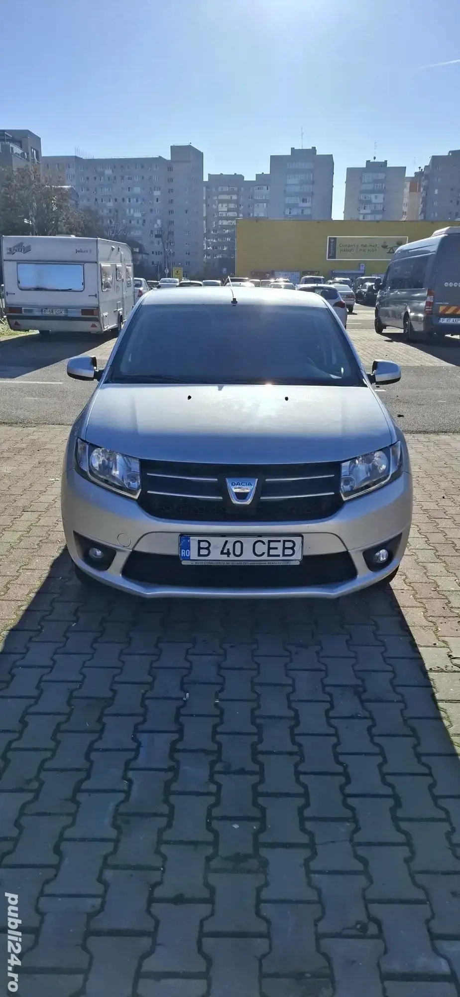 De vanzare Dacia Logan 2, an 2014, benzina, 1.2L, 75CP, model Laureate