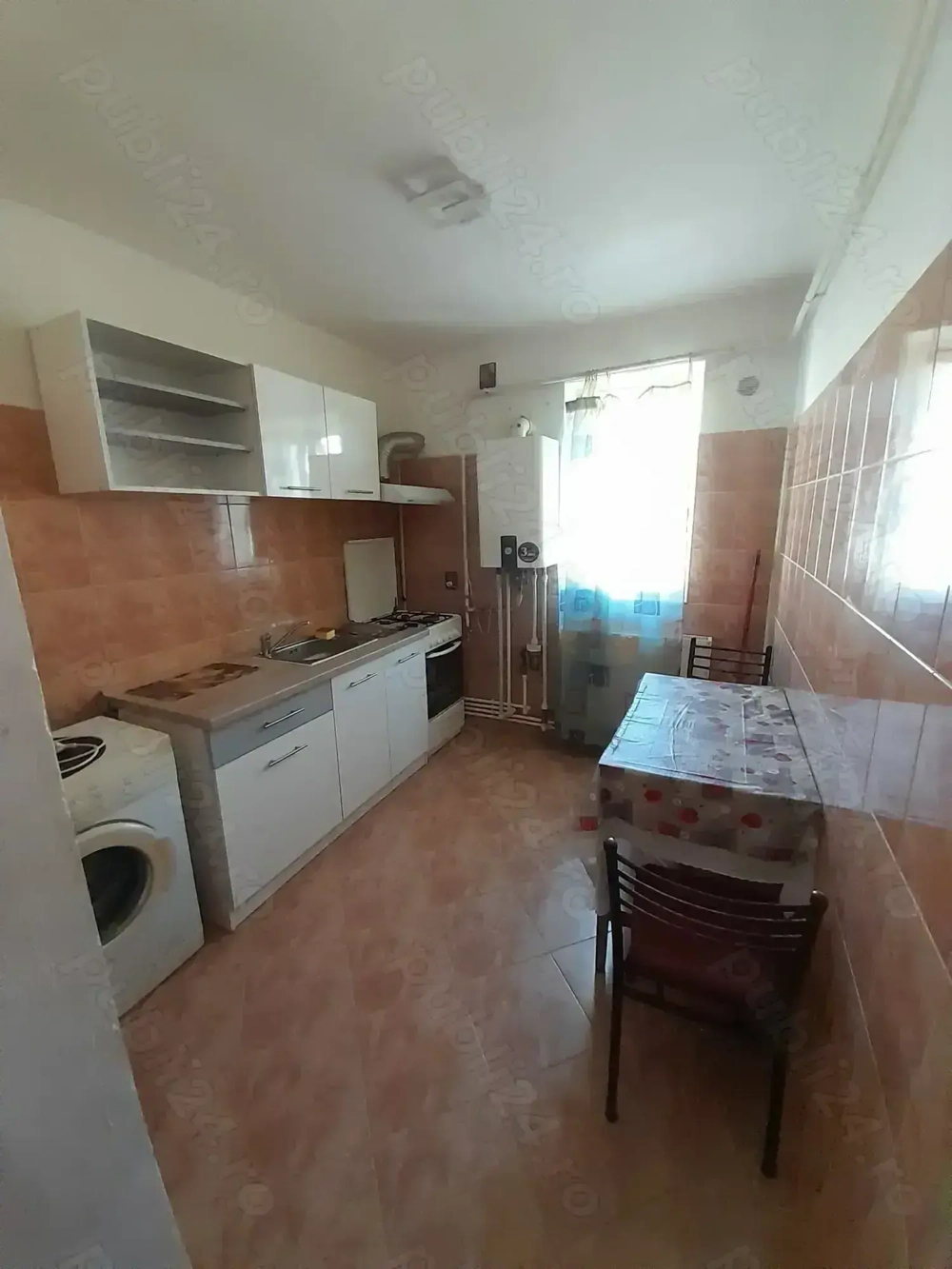 Garsoniera mobilata și utilata 