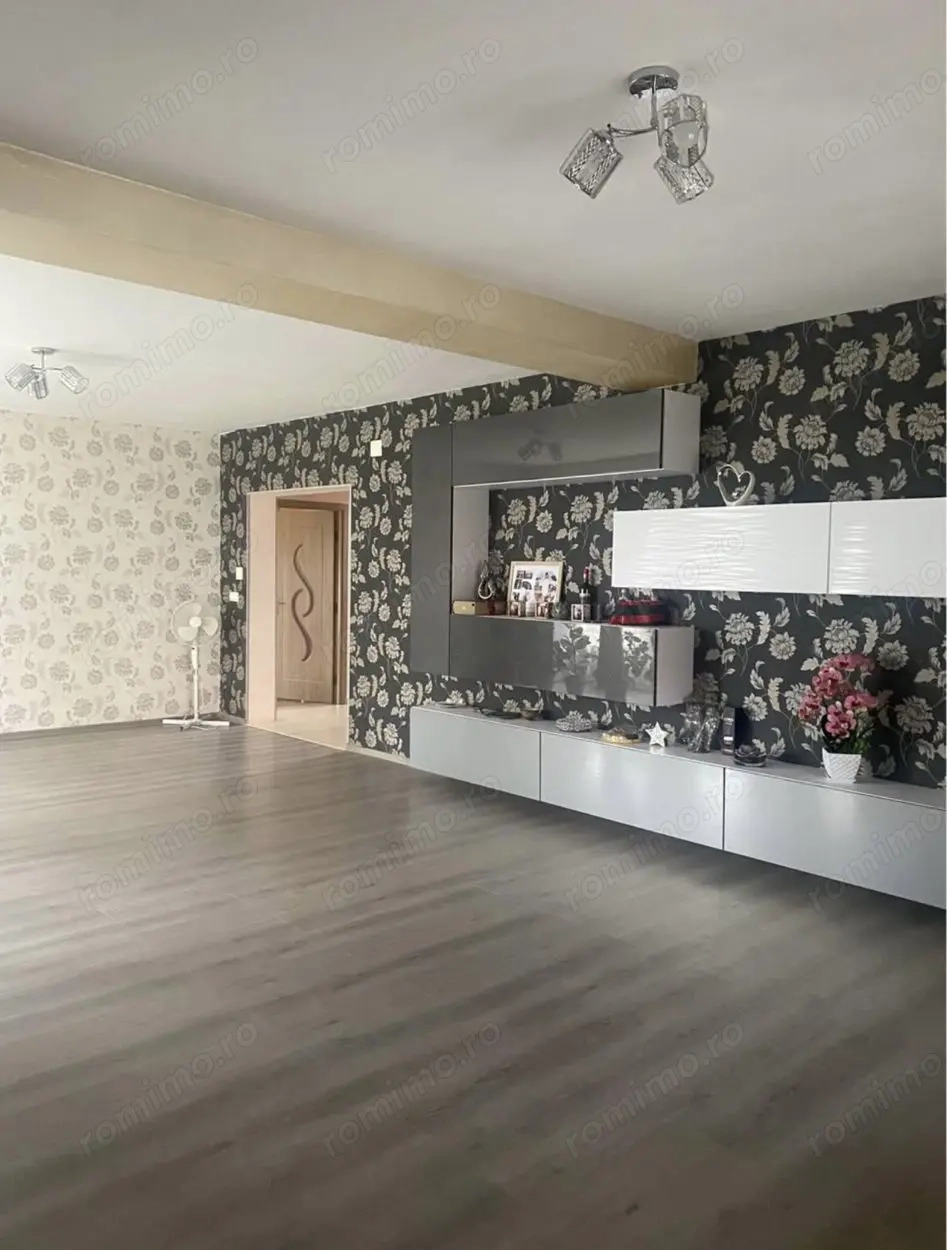 Casa Individuala Deosebita 4 Camere 3 Bai 4 Locuri De Parcare Centrala Proprie Zona Chisoda