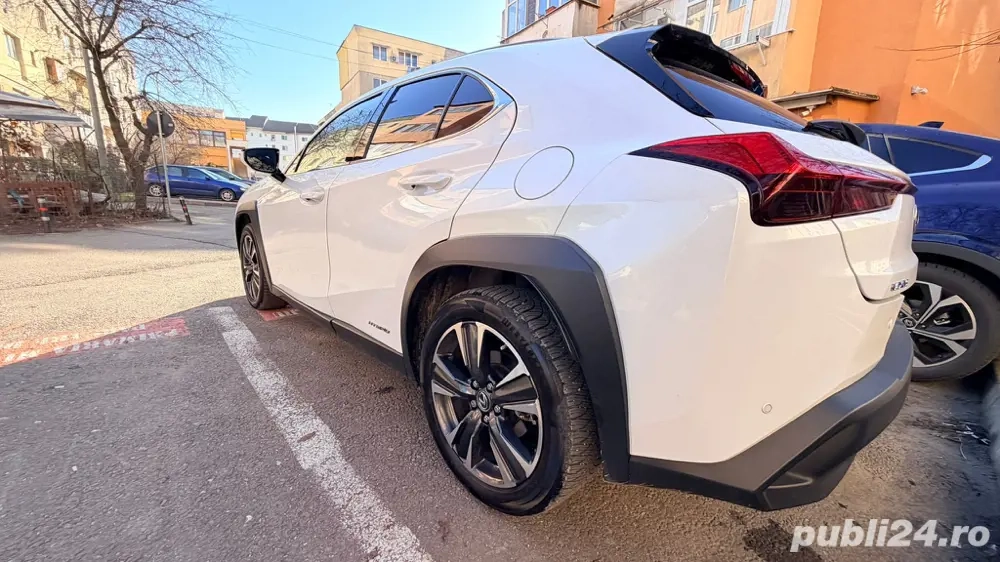 Lexus UX 250h Hybrid - 2021 