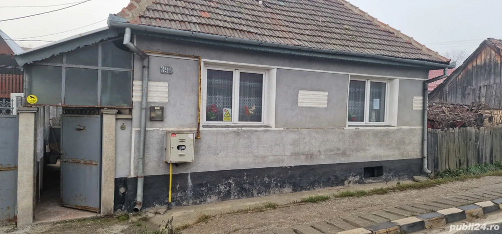 Vand casacurte si gradina ,in comuna Arpașul de Jos 