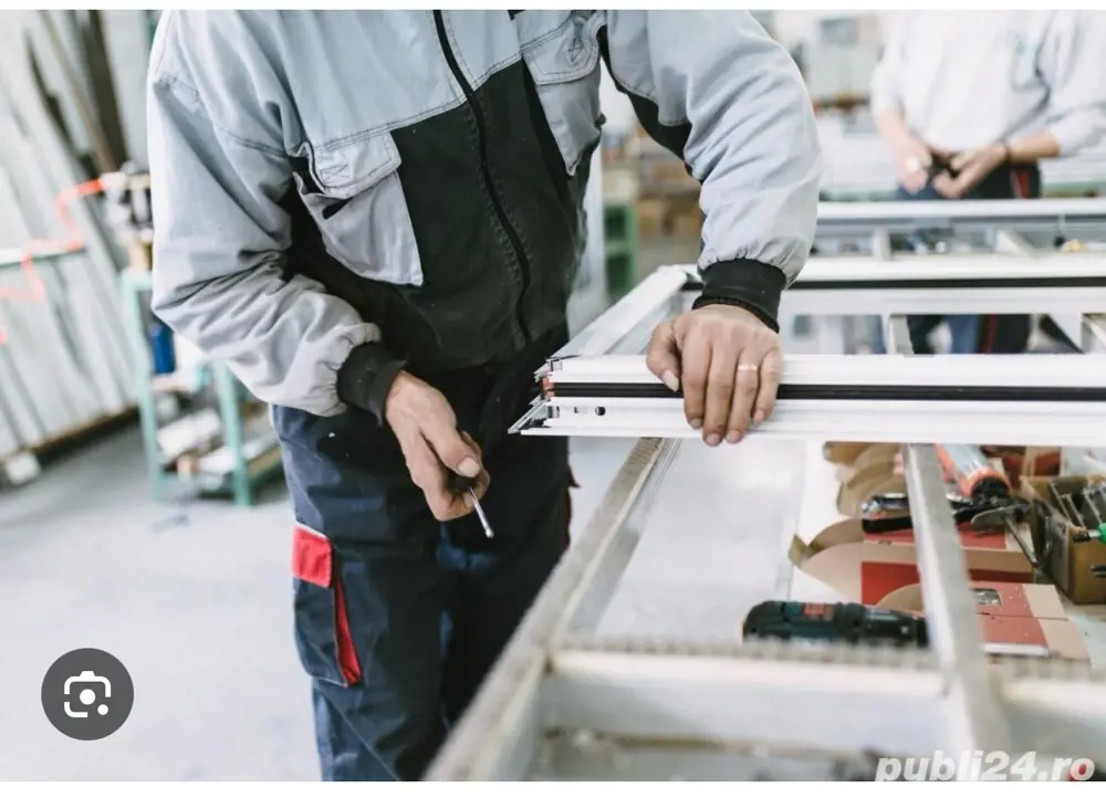 caut montator tamplarie PVC