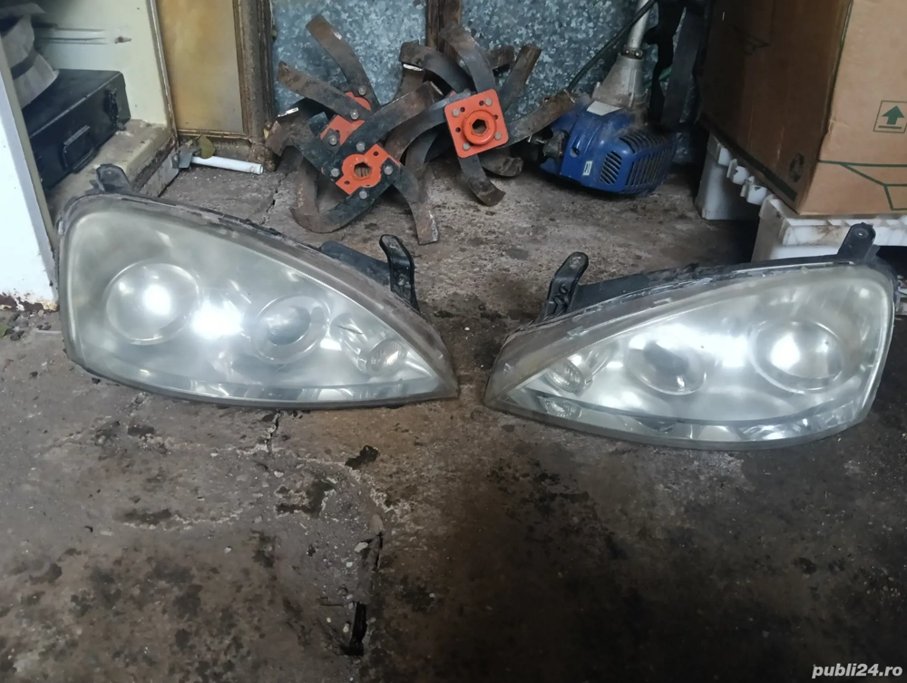 vand farurii opel corsa c2002