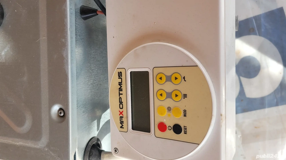 Vând Centrală Motan Optimus 