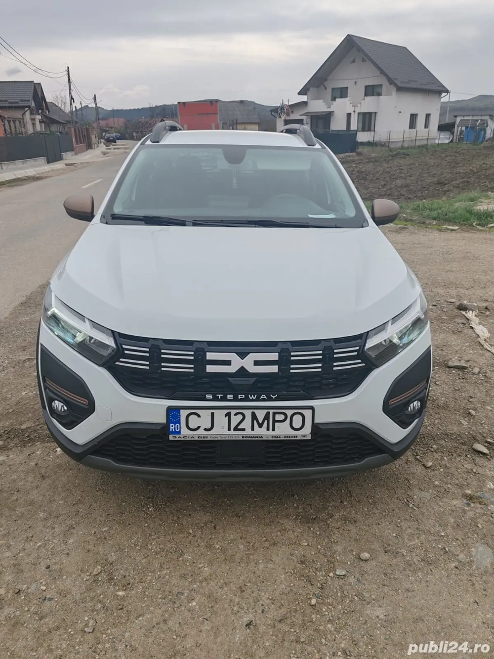 Dacia Sandero Stepway Extreme, din reprezentanta, in garantie, prima înmatriculare 03.2024