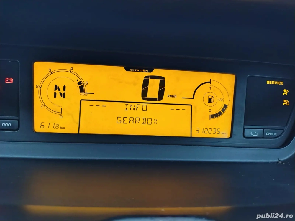 Vând Citroen C4 Picasso pentru piese