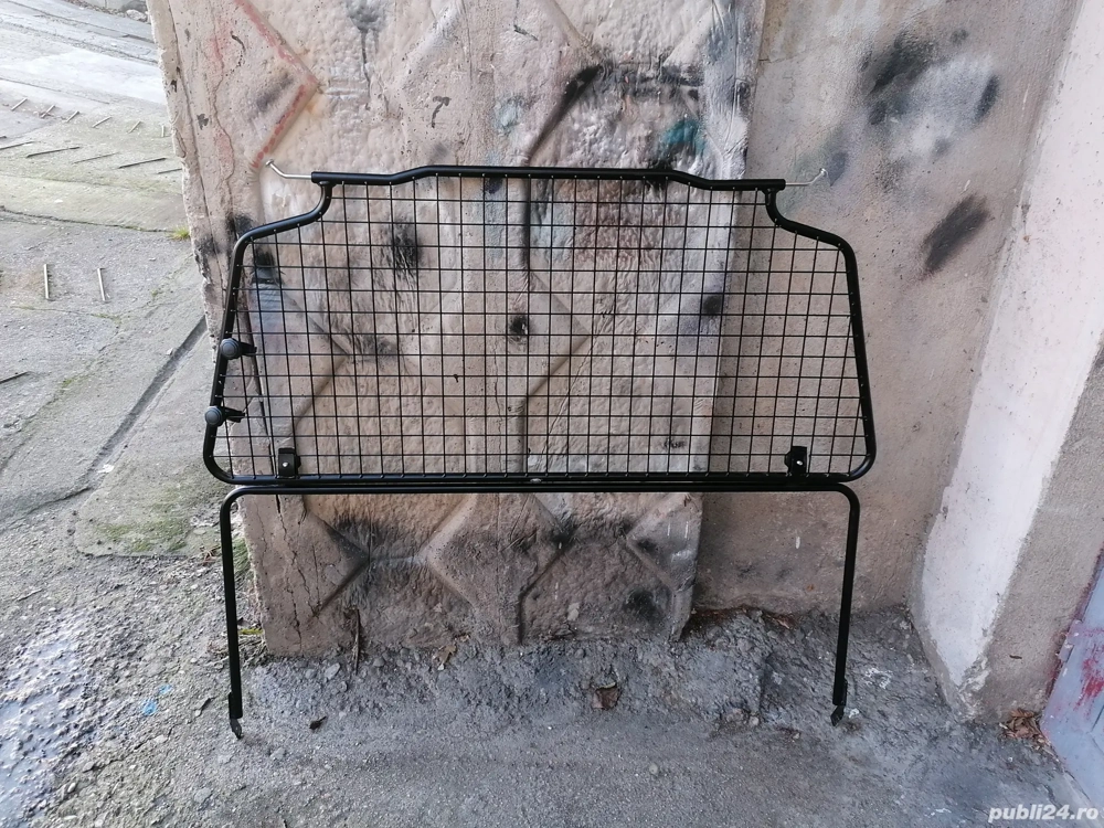 Grilaj metalic desp. portbagaj 