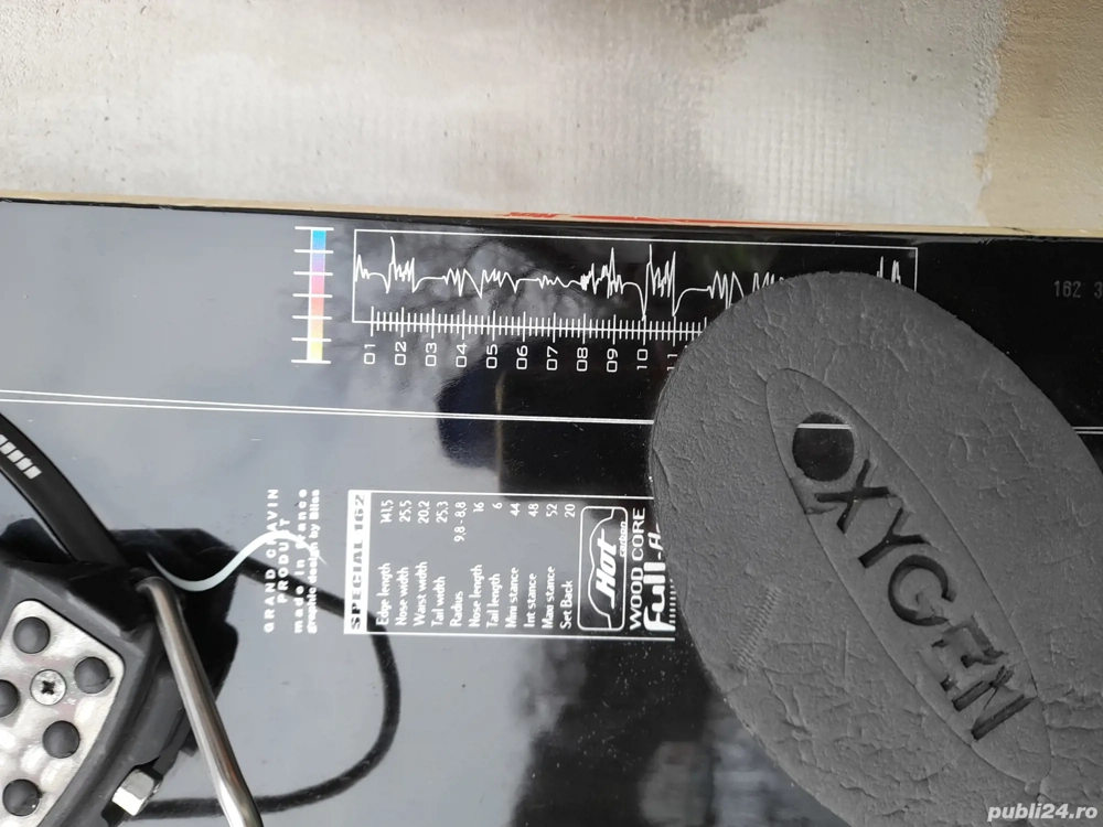 se vinde snowboarduri 