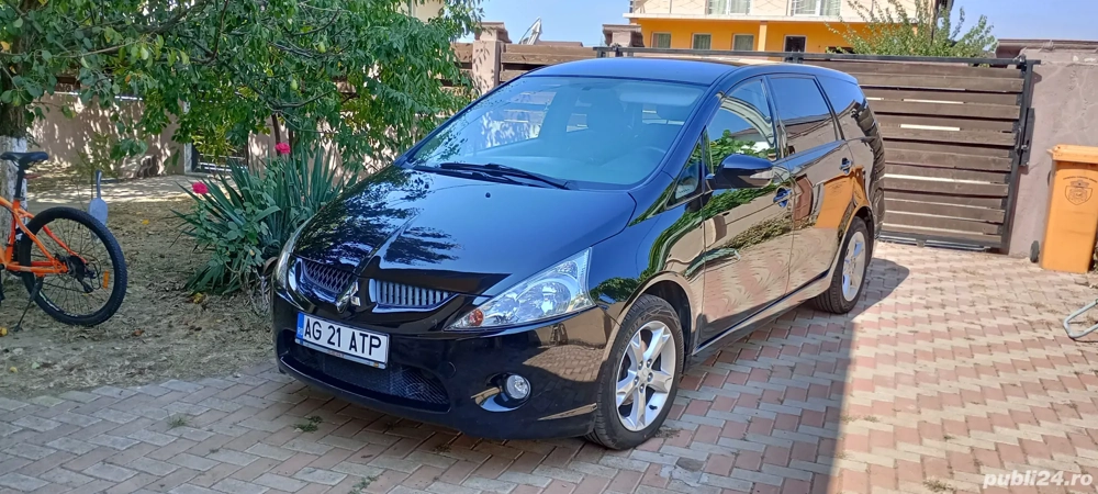 Vând Mitsubishi Grandis 2009