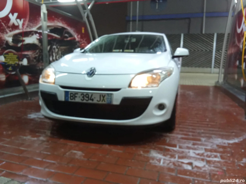 Vand Megan 3-Benzina Model ESTADE