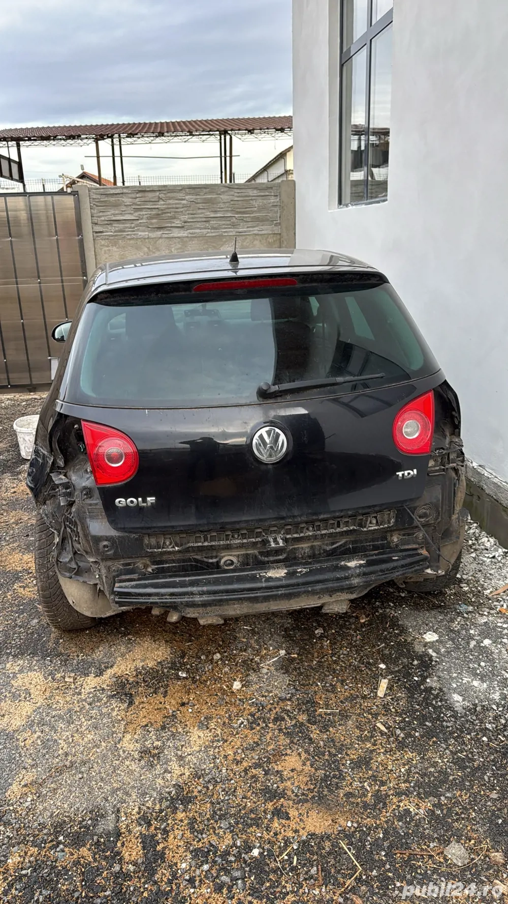 dezmembrez golf 5 cod motor bru 90 cp