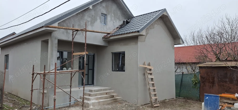 Vindem Casa in Navodari