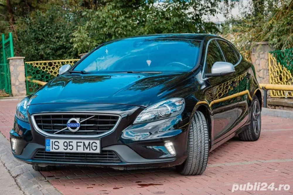 Volvo V40 R