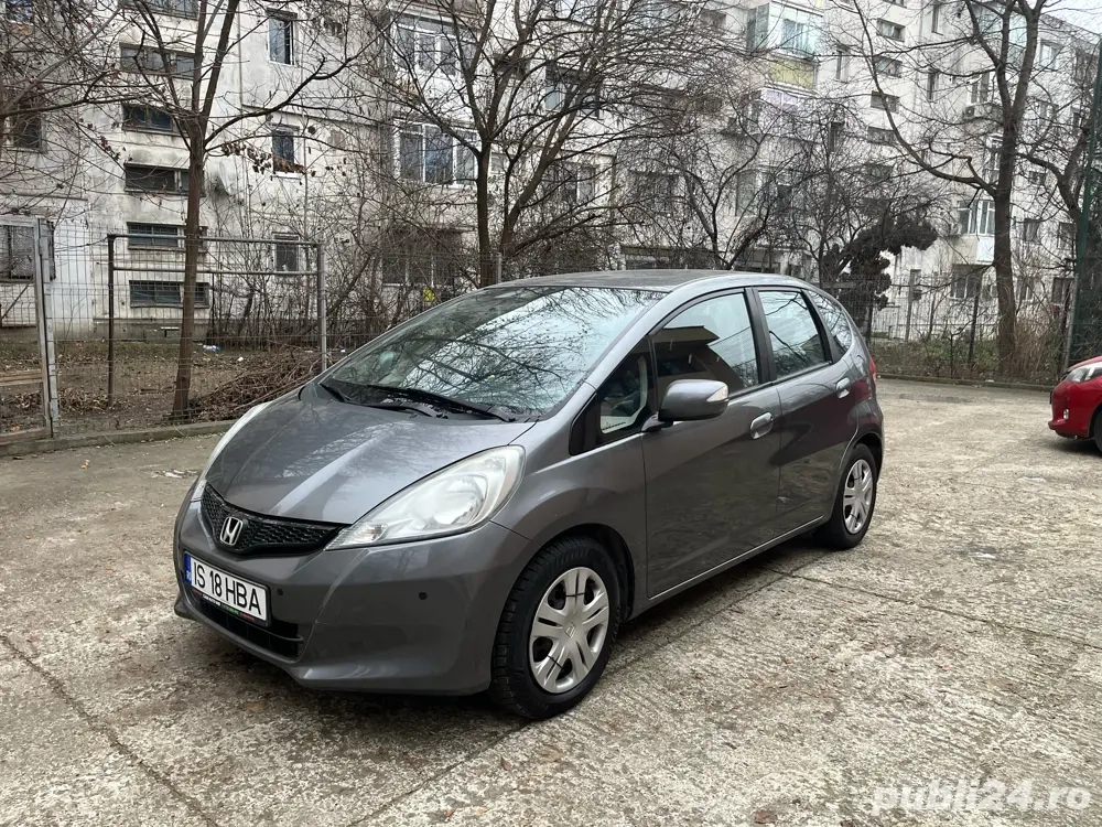 Honda Jazz 1.3 , 100 Cp , an fabricatie 2012 , 44000 Km