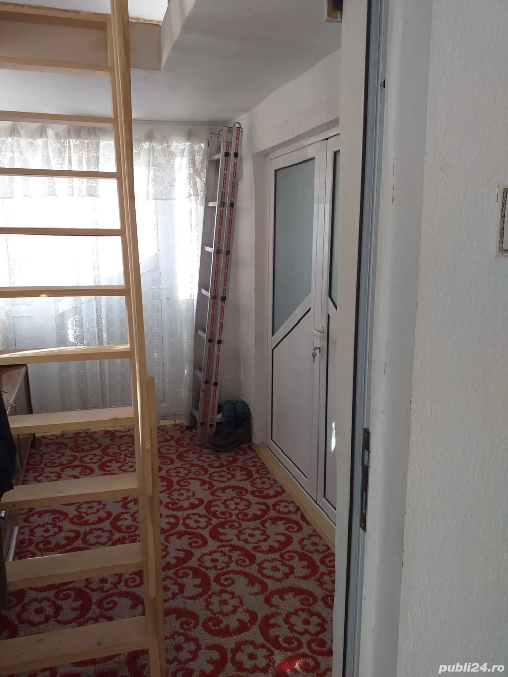 Casa cu mansarda si teren 1122 mp de vanzare in Cocorastii Caplii, Prahova
