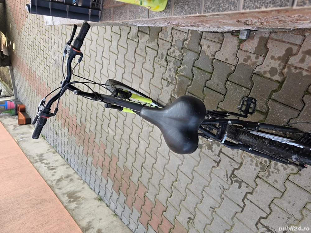 Bicicletă MTB Rockrider   Mounny   roți 26    funcțională (pană față)