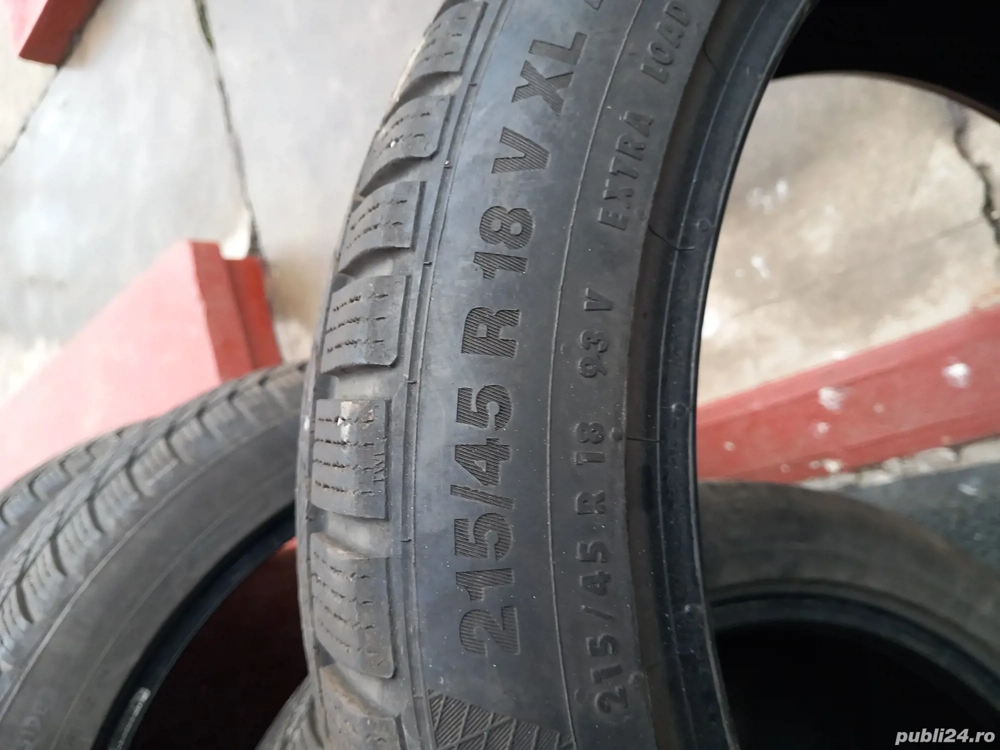 vind 4 cauciucuri de Mazda 