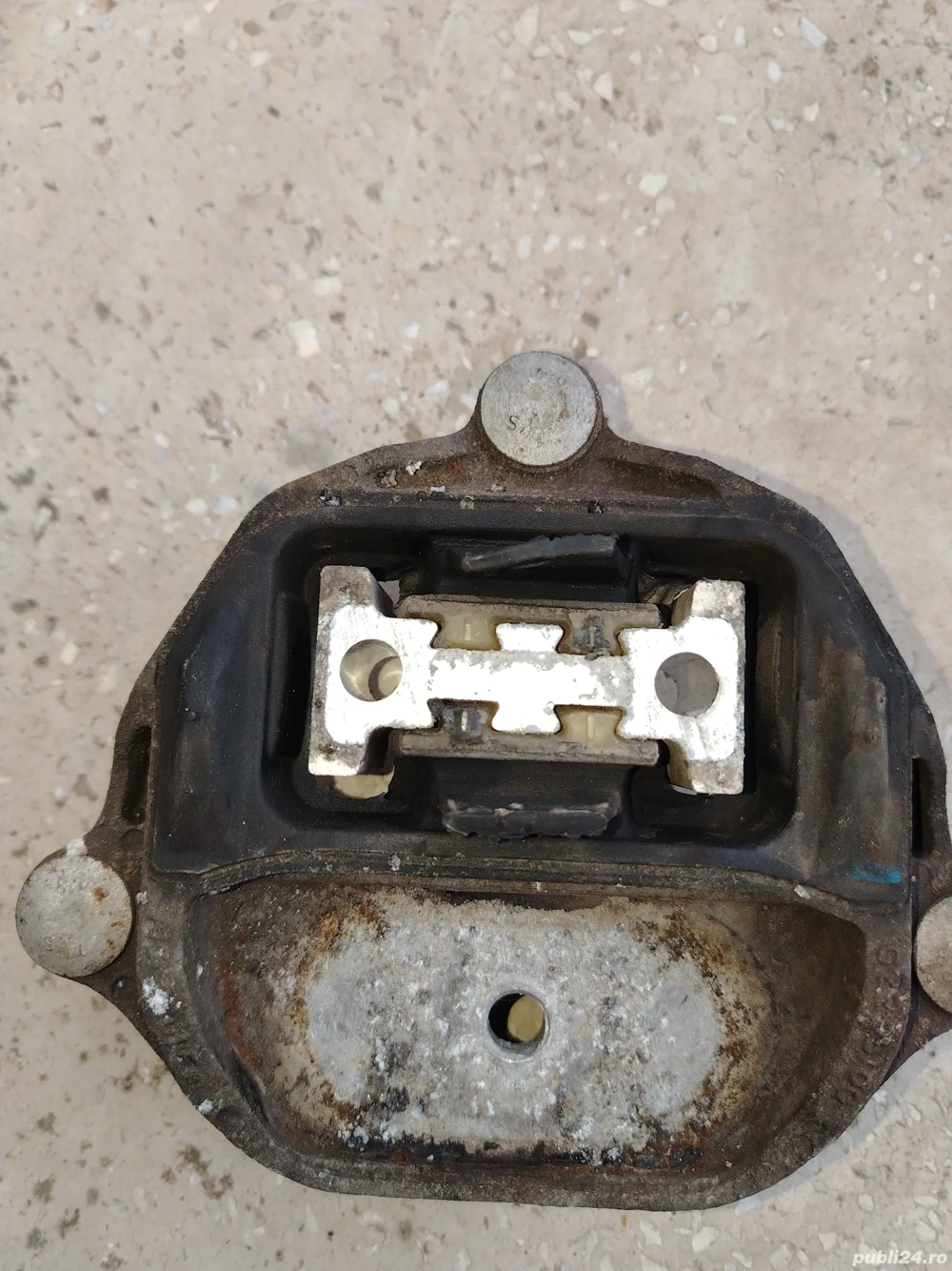 Vând tampoane motor și cutie audi a6b7 2.0 avant diesel 