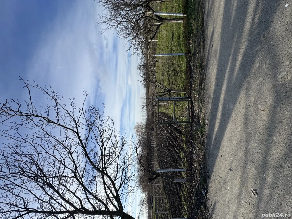 Vând teren intravilan 