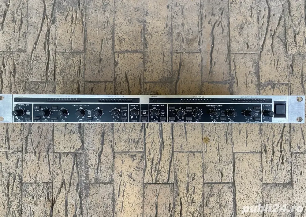 Behringer Autocom MDX 1400 procesor sunet
