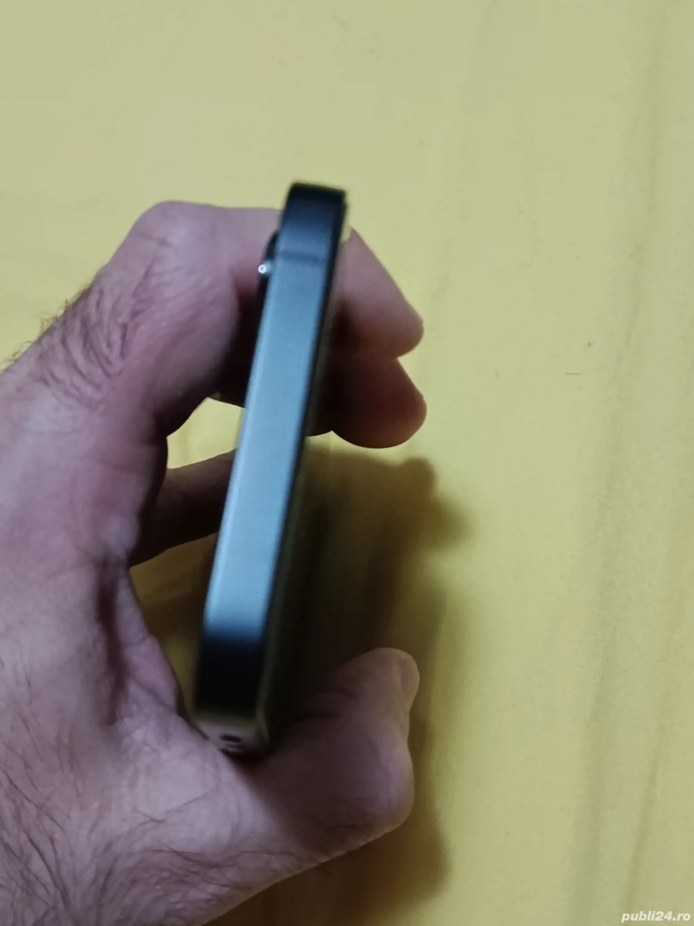 Telefon iPhone 16e de 256 GB 