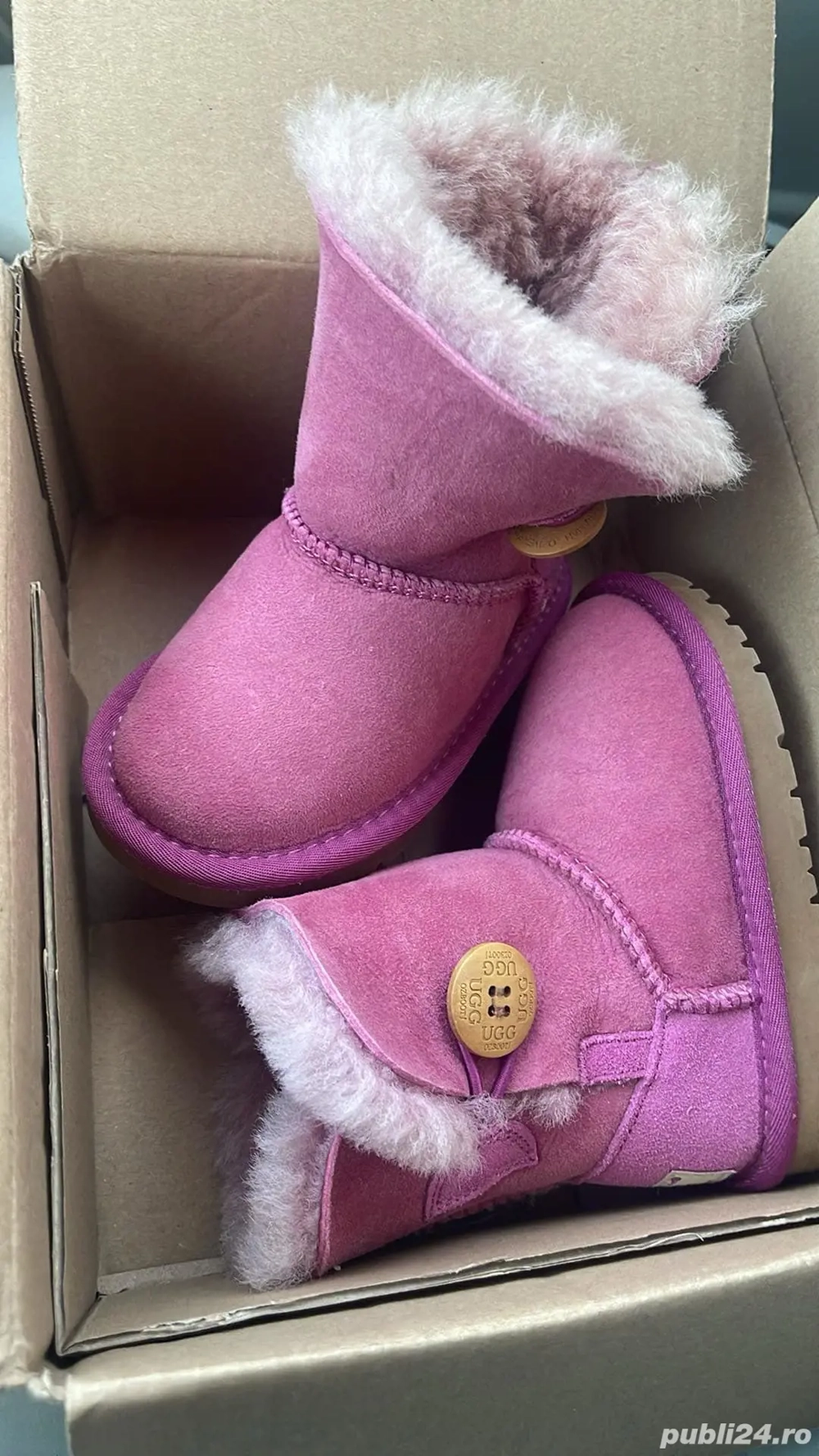 UGG originale noi mărimea 25 