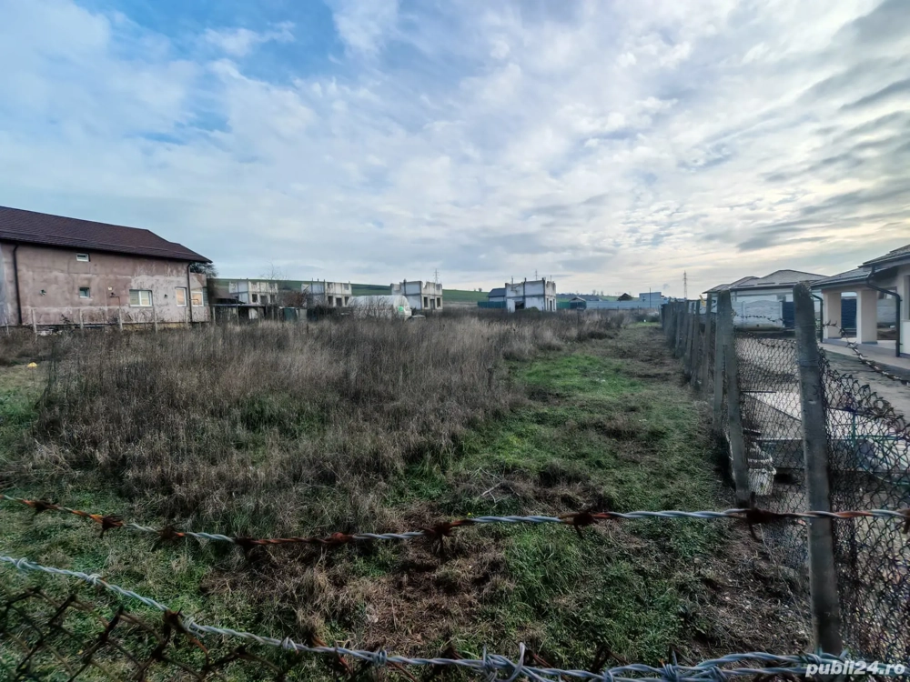 Vând teren intravilan Simnicul de Sus