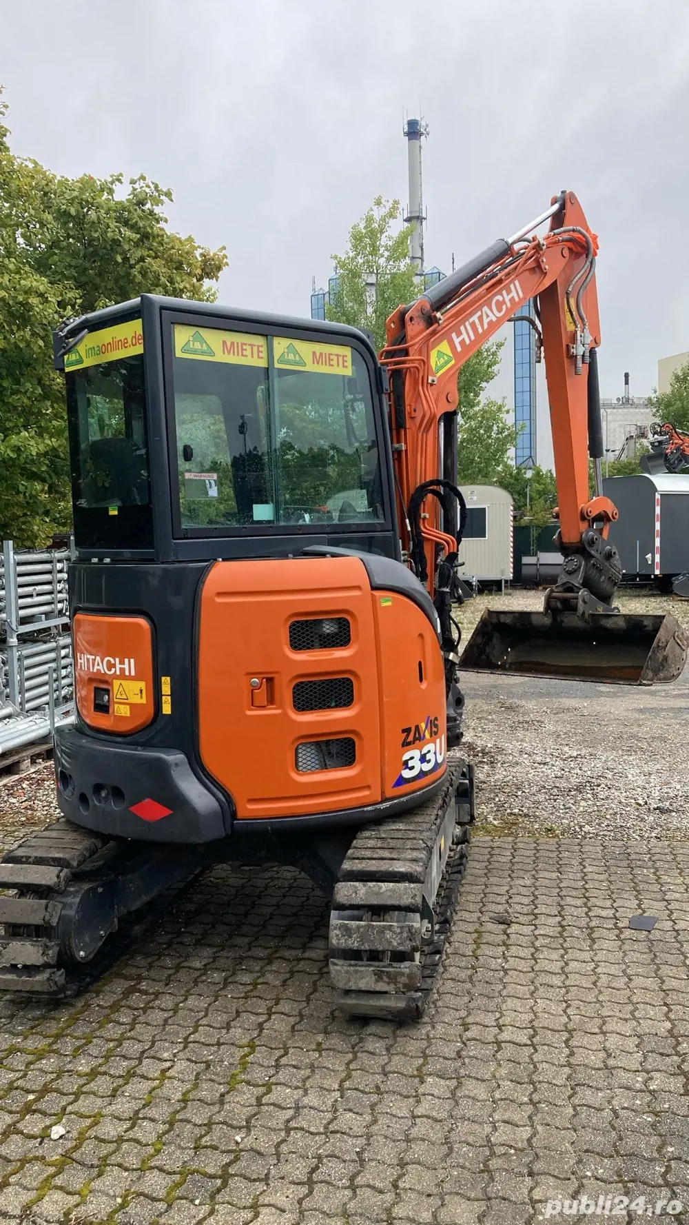 Inchiriez excavator 3,5 tone, transport basculabil