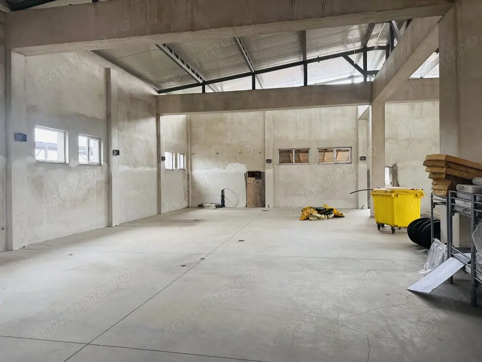 Hala industriala 600 mp, teren parcare 400 mp, de inchiriat, Dragomiresti Deal