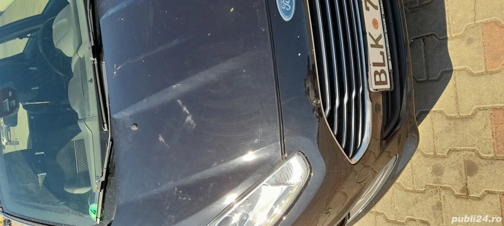 Vând Ford fiesta 1,6 diesel ,anul 2016 înmatriculat ,înmatriculat in Germania cu numerele roși  de t