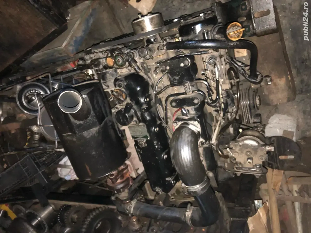 Motor diesel YANMAR – 35 CP