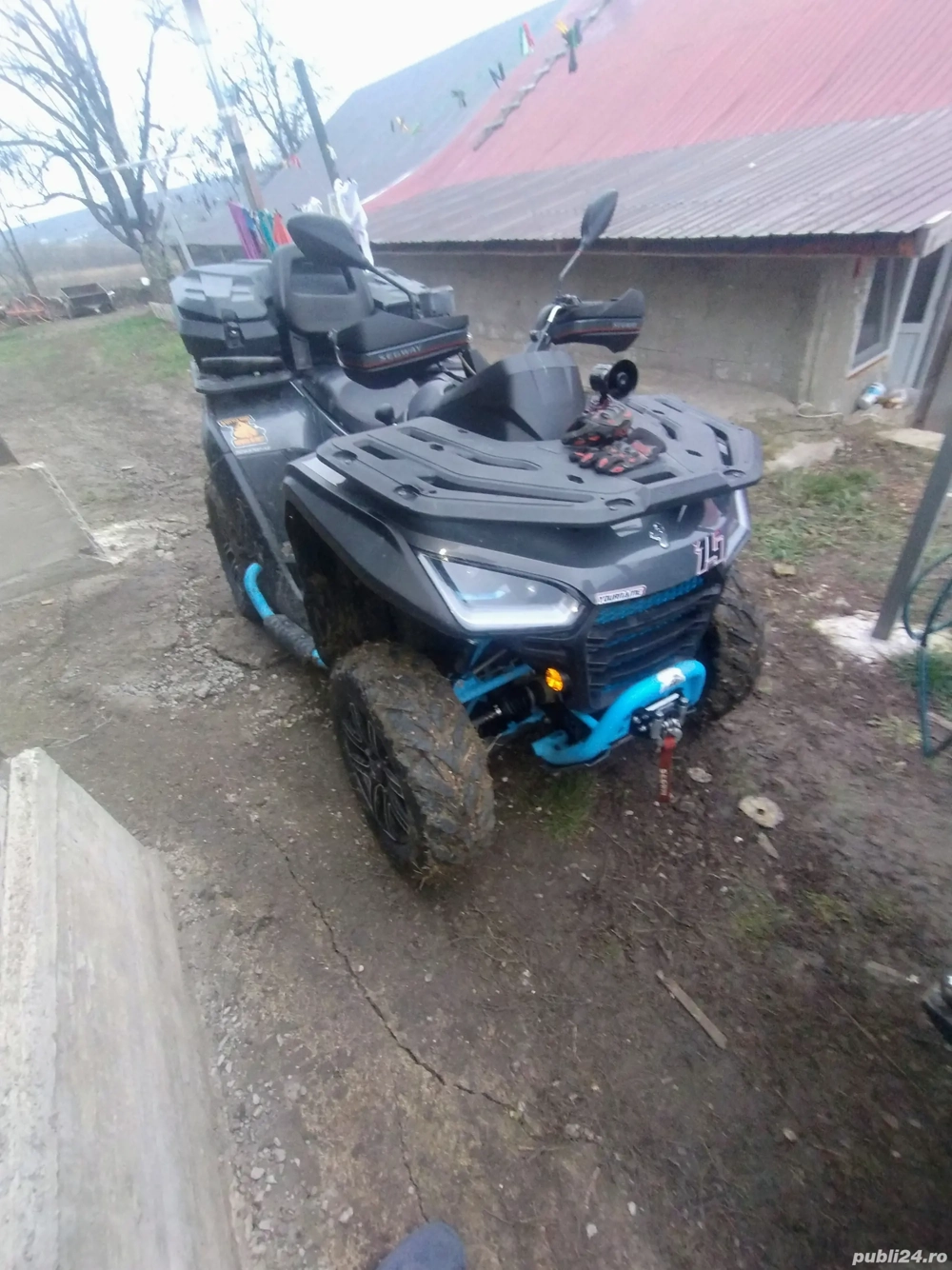 se vinde atv segues at6 