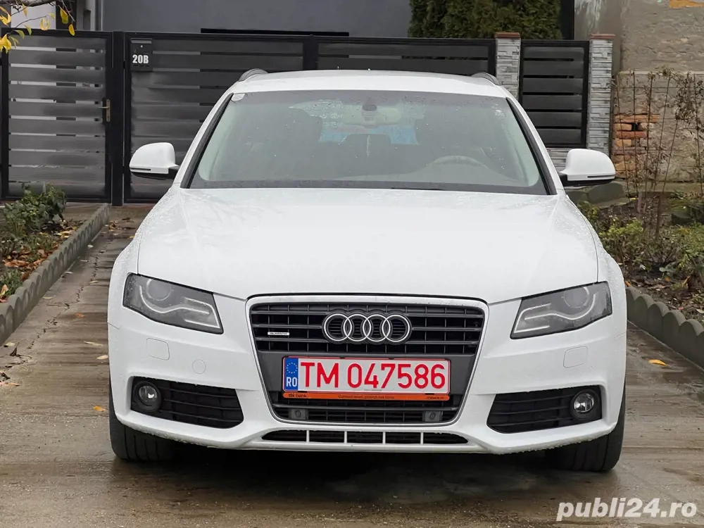 Audi A4 B8 2.0 TDI S-line Quattro DRL Bi-Xenon Alcantara Revizie efectuata Numere rosii valabile