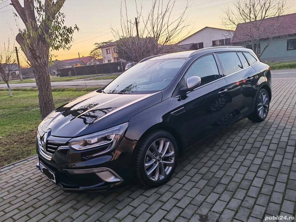 Renault Megane 4 GT-Line Ediție BOSE-Automat Motor 1.5 DCI 115 Cai Euro 6