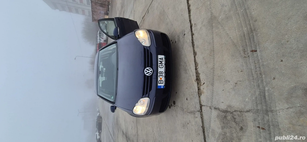 Se vinde golf 5 2005