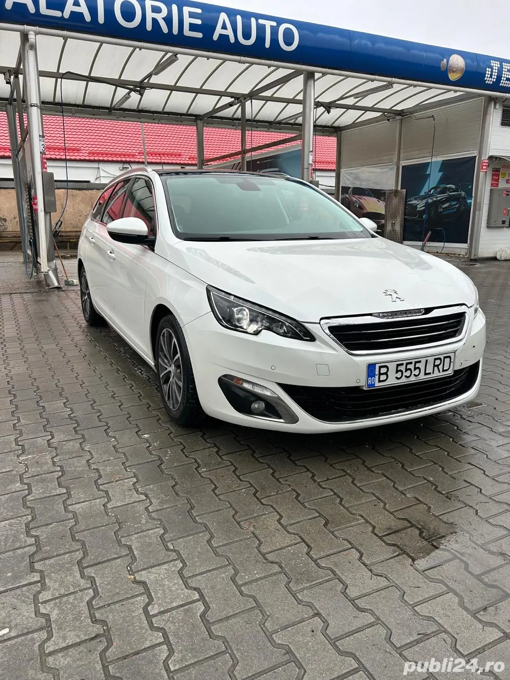 Peugeot 308 SW 1.6 HDi, alb perlat, revizii la zi