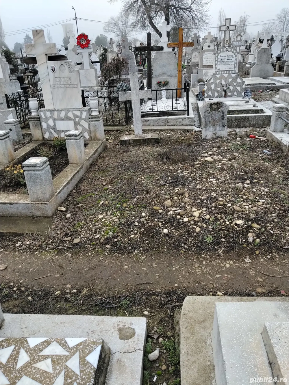 Loc de veci, cimitiirul Bolovani