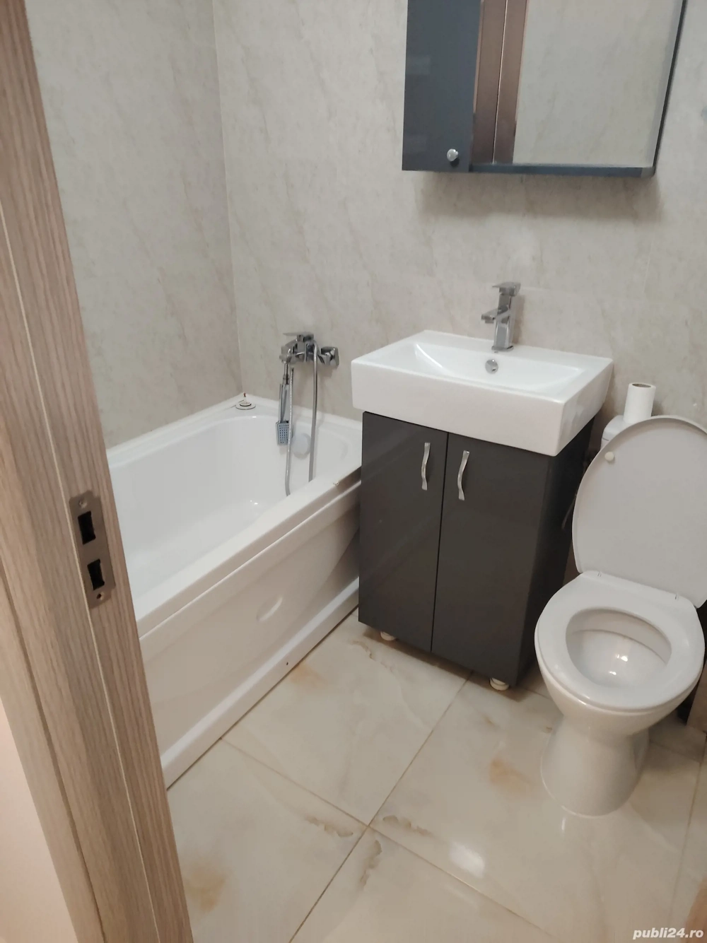 ofer garsoniera noua bloc nou 