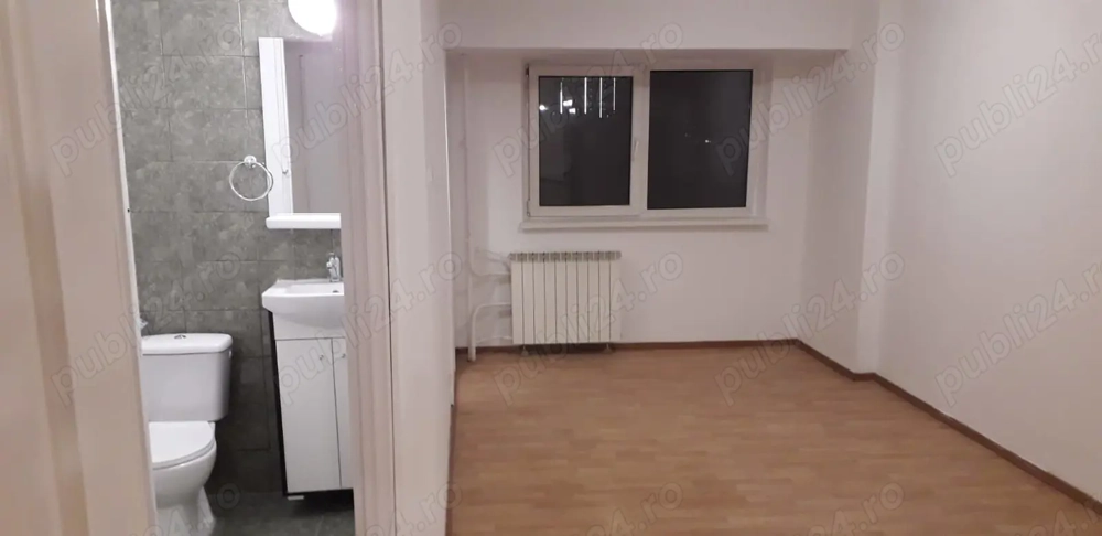 De vanzare in Pta Victoriei 5 camere etaj 4
