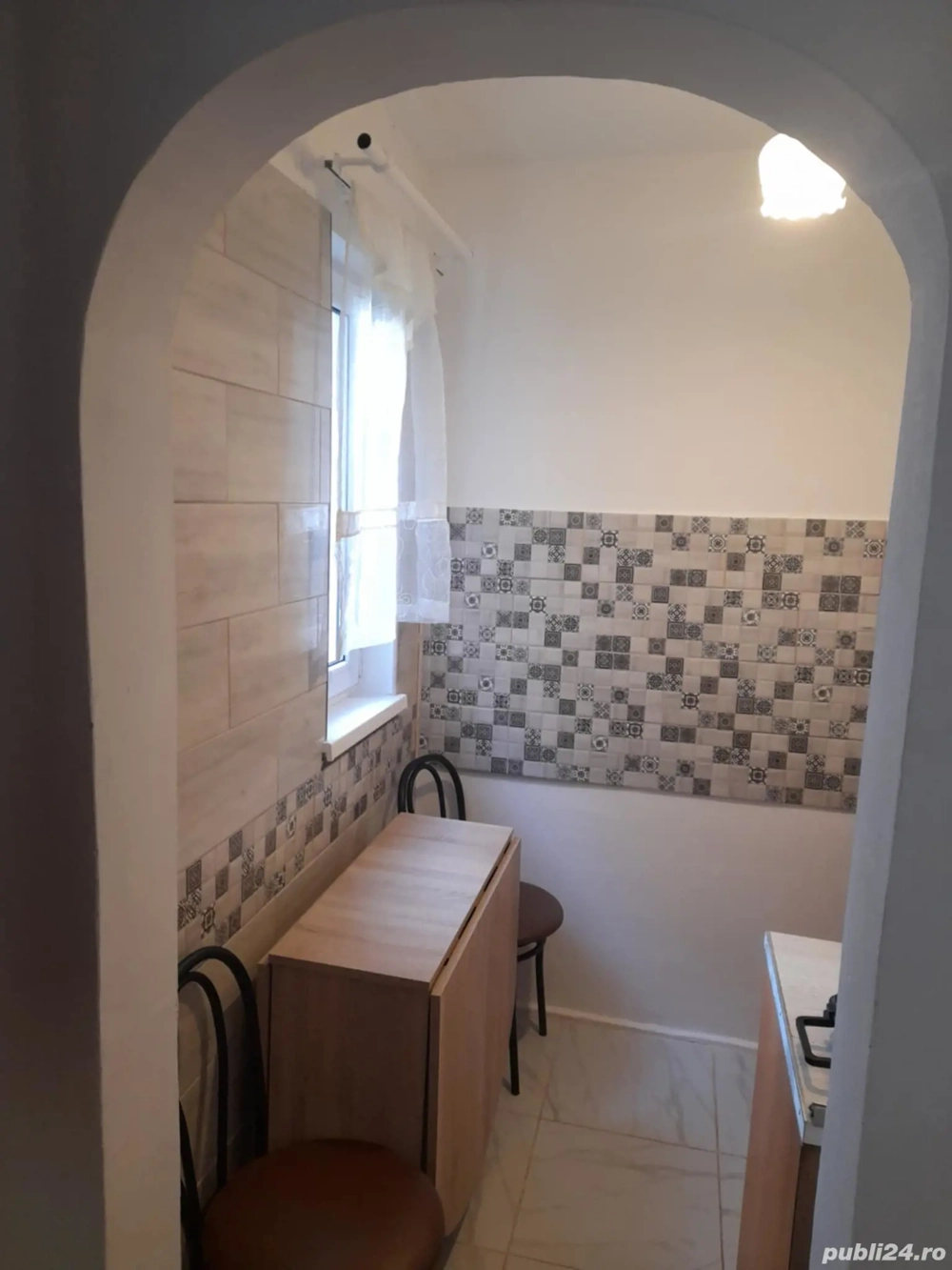 Garzoniera de vanzare 