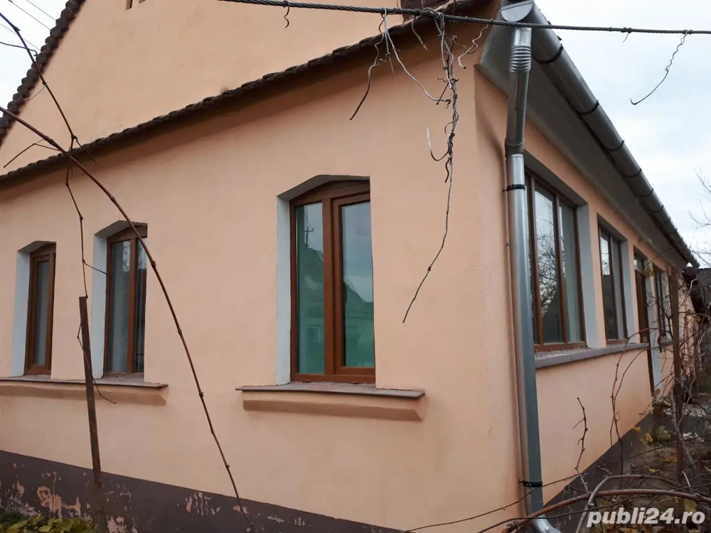 Vand casa la tara cu 2.800 mp teren   Chislaz, jud. Bihor