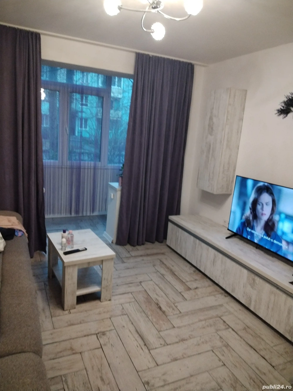 Închiriez camera în regim hotelier! 