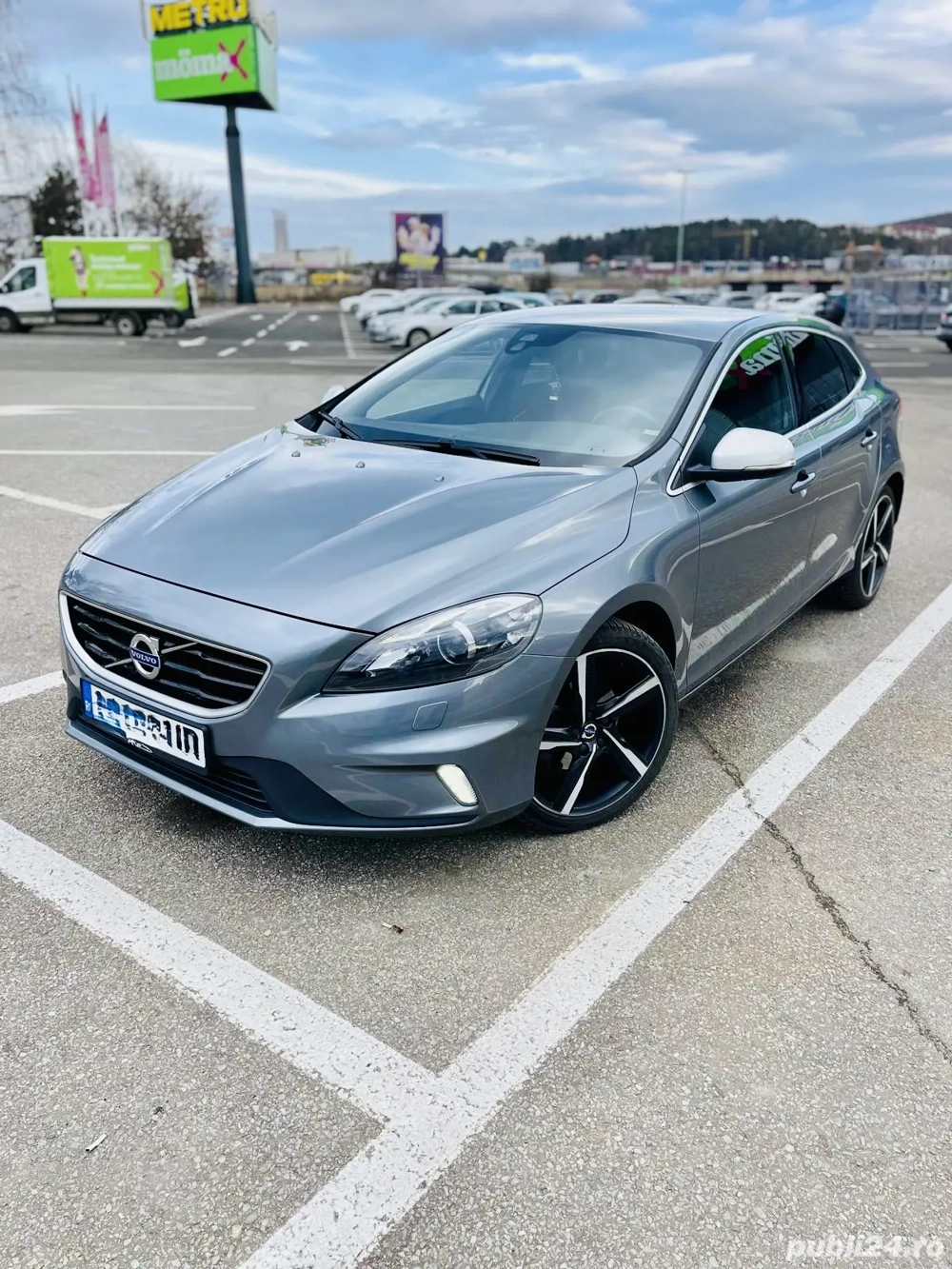 Volvo V40 D2 R-Design 2015 | 2.0 Diesel 120CP | Euro 6 | Foarte îngrijit