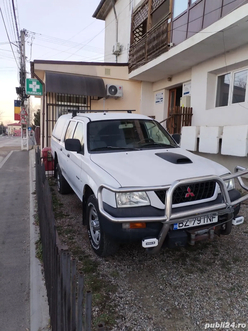 Vând Mitsubishi L200