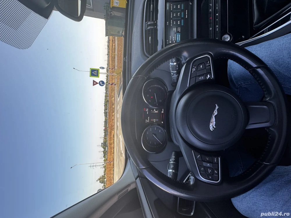 Vând Jaguar XE 2.0 Diesel