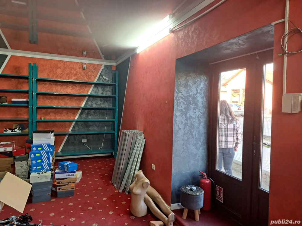 Spațiu comercial Pătârlagele de inchiriat vis a vis de Clinica Sante