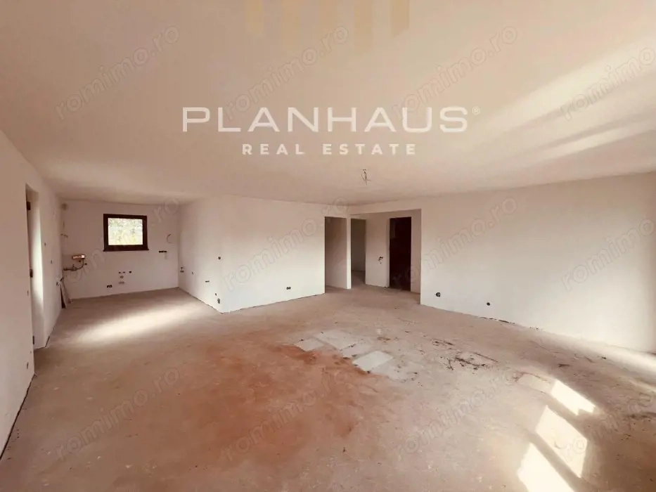 Casă in Mocira pe parter ,semifinisata ,493 mp teren 