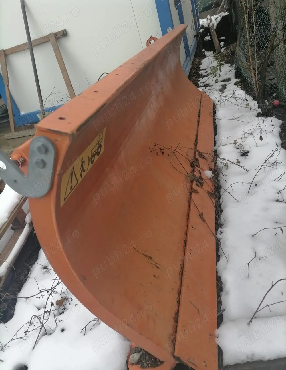 Lamă zăpadă pentru buldoxcavator de vânzare 