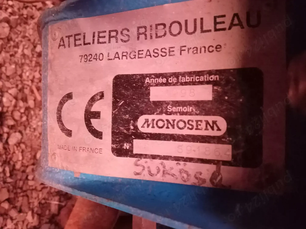 Vand semănătoare porumb