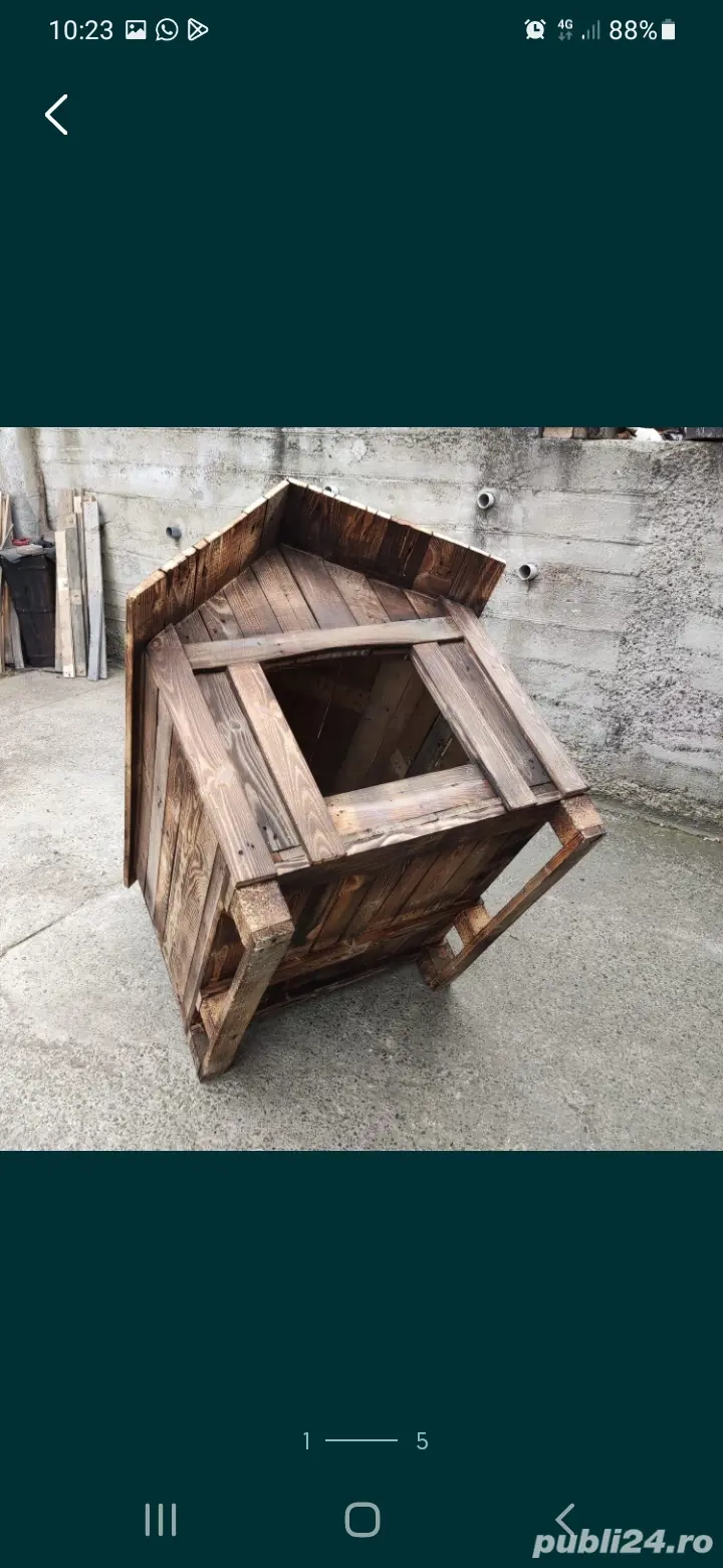 Vînd cușcă cîine